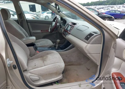 2002 Toyota Camry Le V6 z USA, uszkodzony, nr VIN 4T1BF32K12U010776